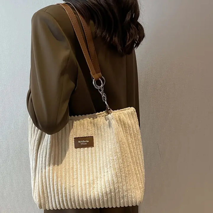 Monterrey | Gerippte Samt-Schultertasche