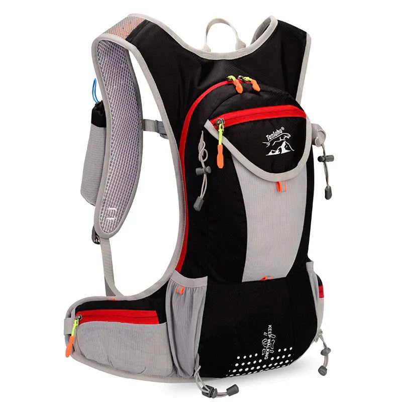 Bochum | Leichter Outdoor Rucksack mit Trinksystem