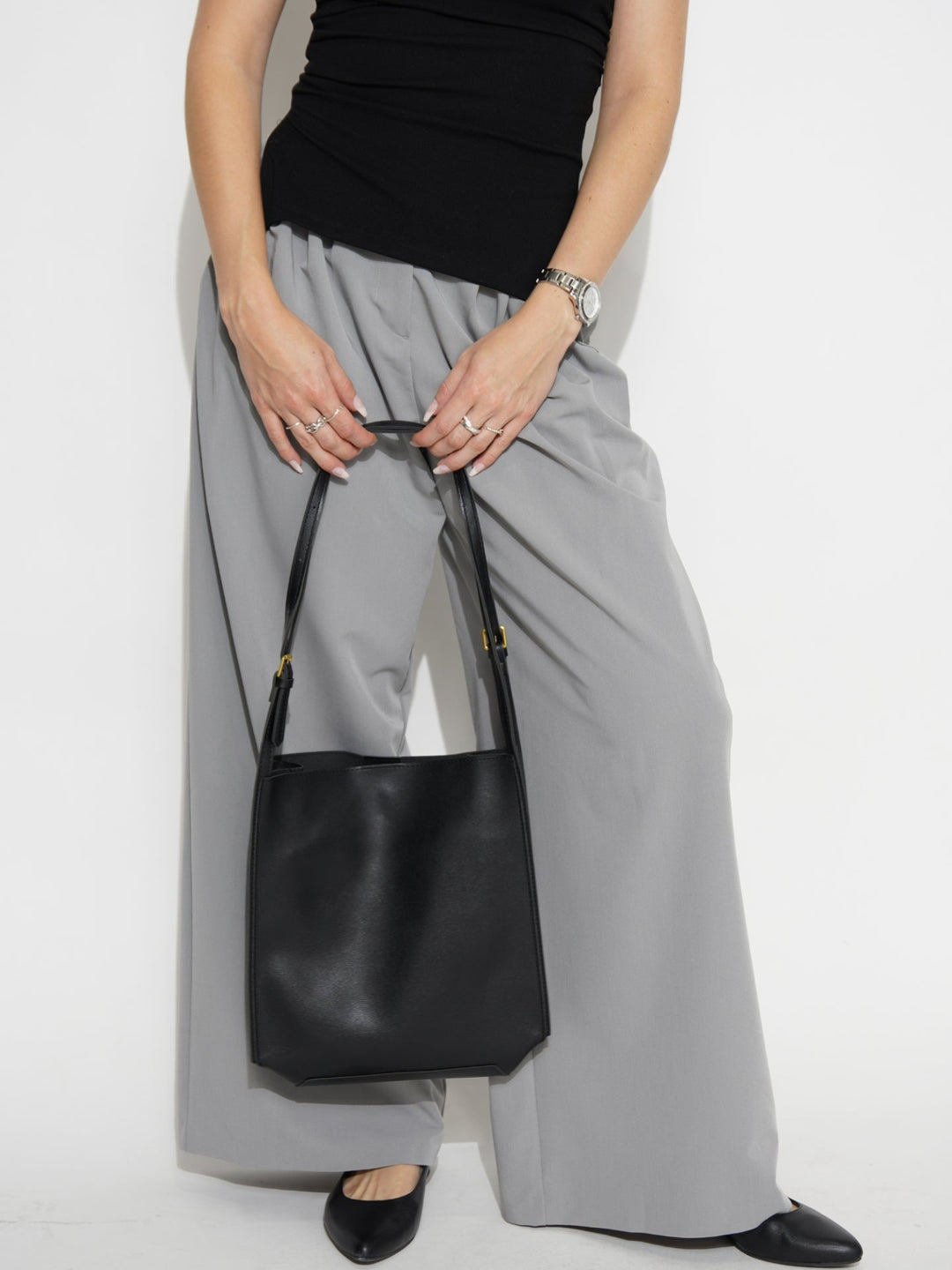 Goma | Halbmond-Schultertasche aus veganem Leder