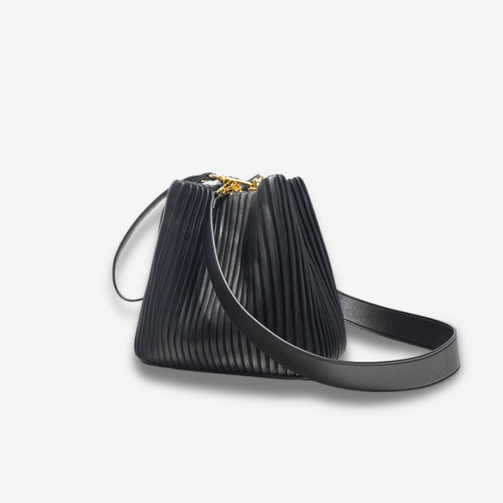 Oita | Leder Bucket Bag mit Rüschen