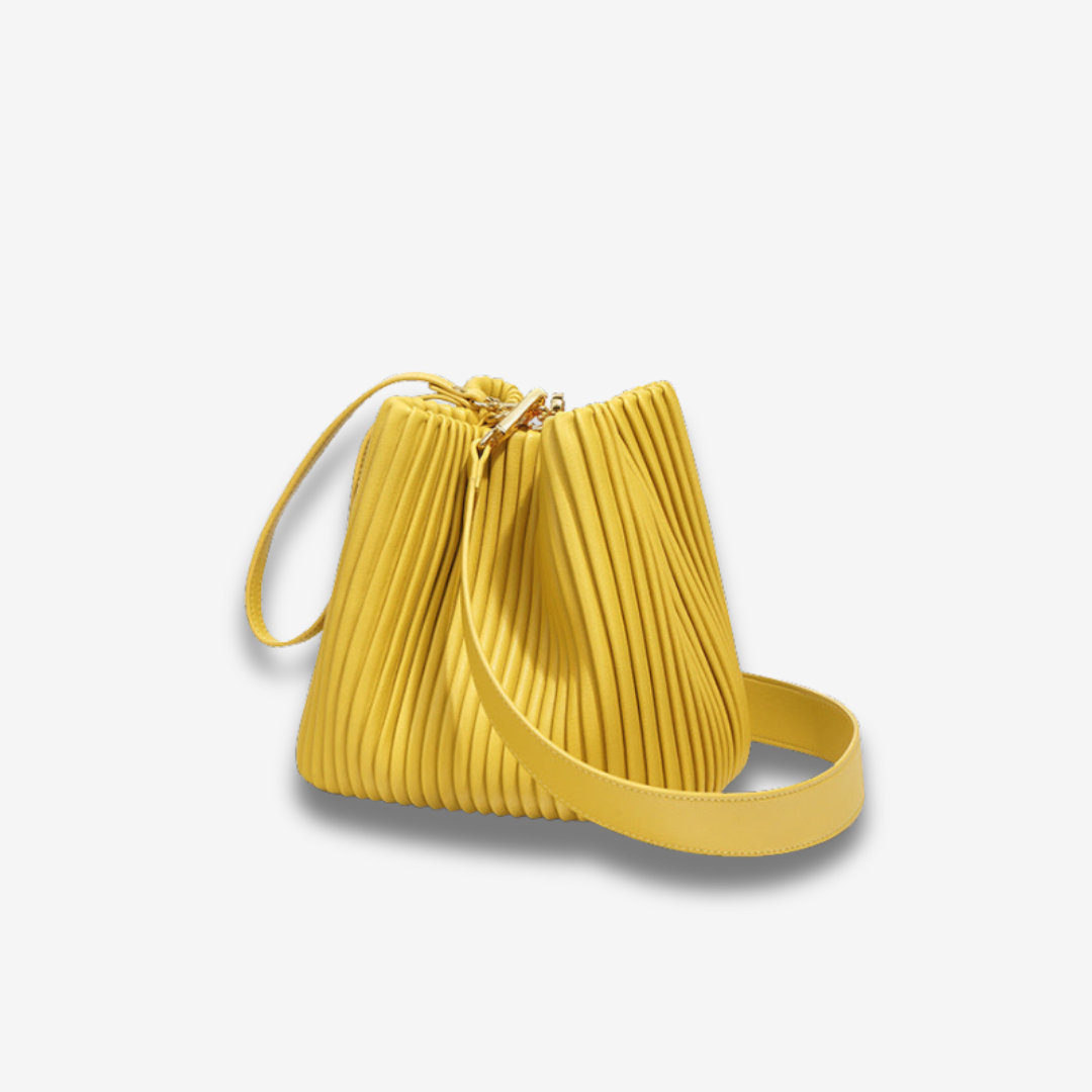 Oita | Leder Bucket Bag mit Rüschen