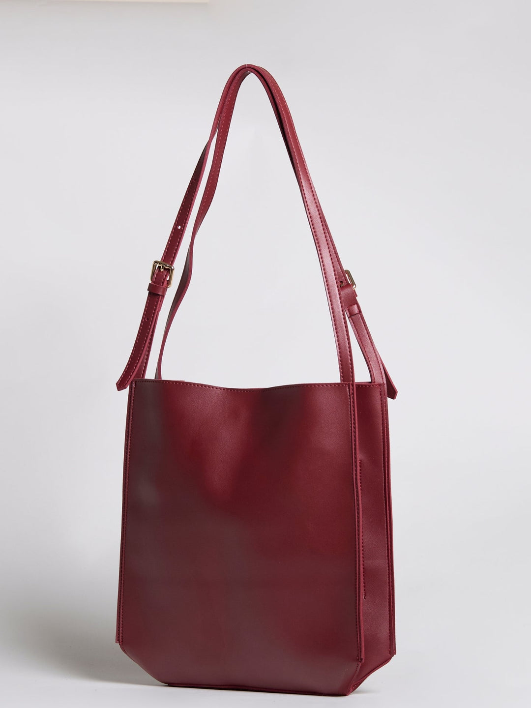 Goma | Halbmond-Schultertasche aus veganem Leder