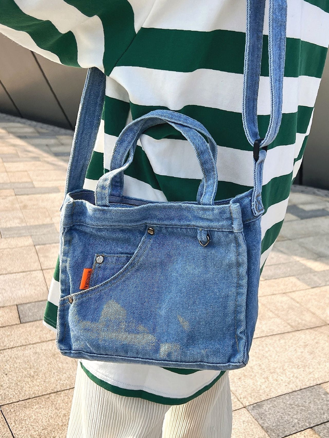Akita | Stilvolle Denim Tragetasche
