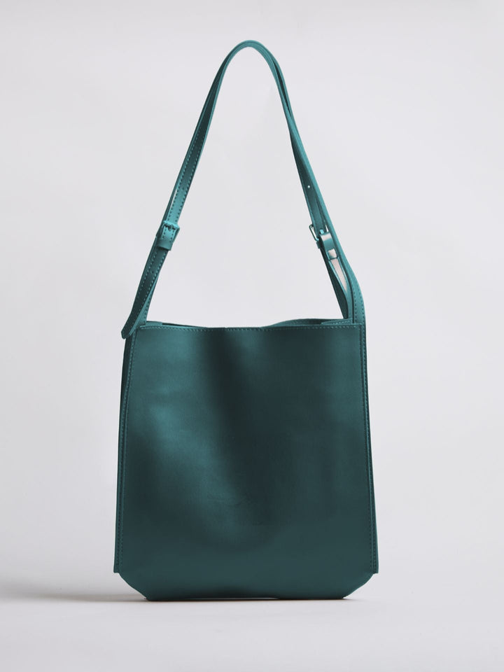 Goma | Halbmond-Schultertasche aus veganem Leder