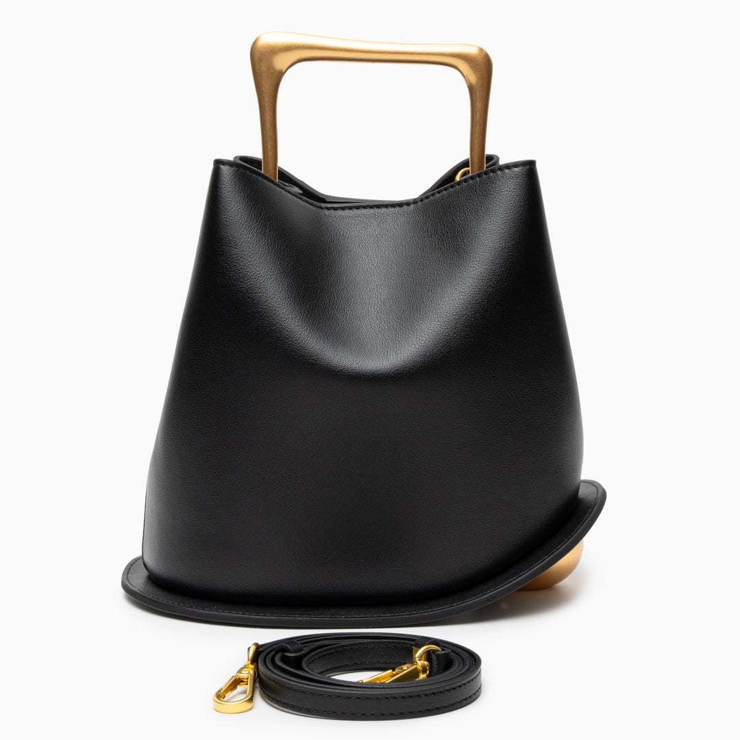 Jinja | Skulpturale Ledertasche mit Metallgriff