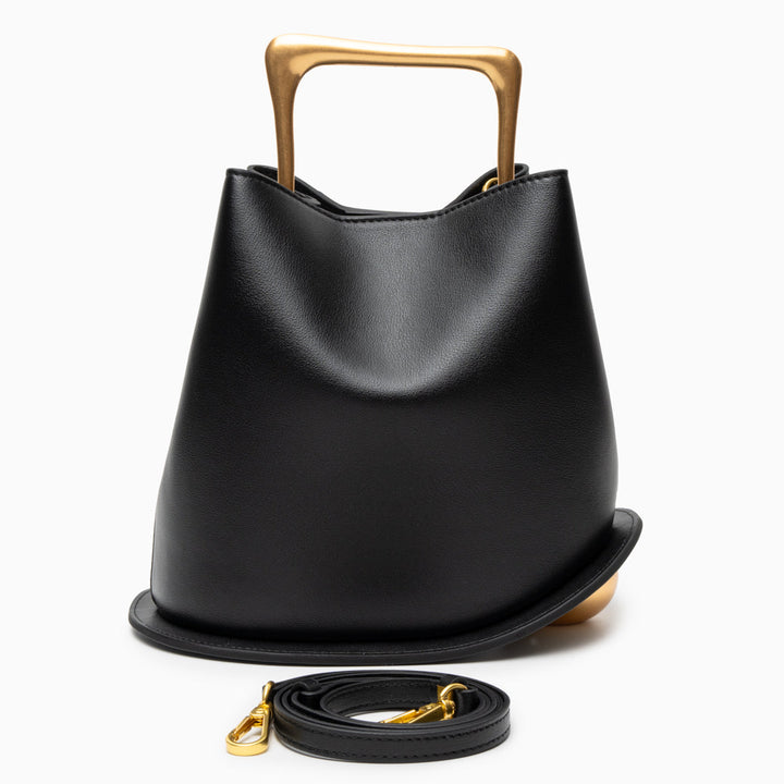 Jinja | Skulpturale Ledertasche mit Metallgriff