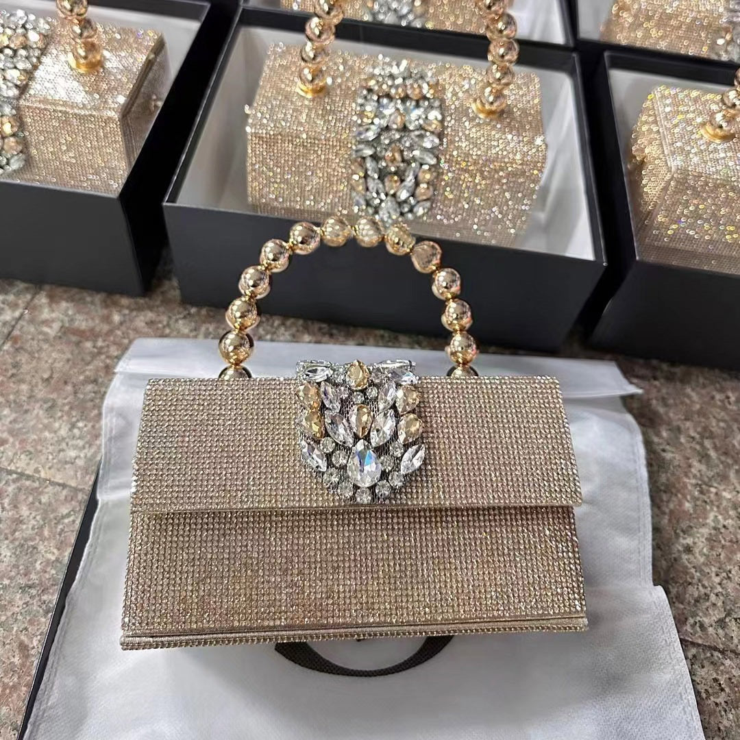 Kelowna | Glitzernde Kristall-Abendtasche
