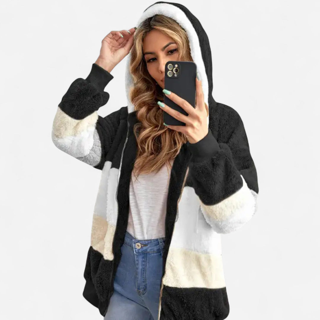 Tyrella | Elegante Fleece-Strickjacke für Damen