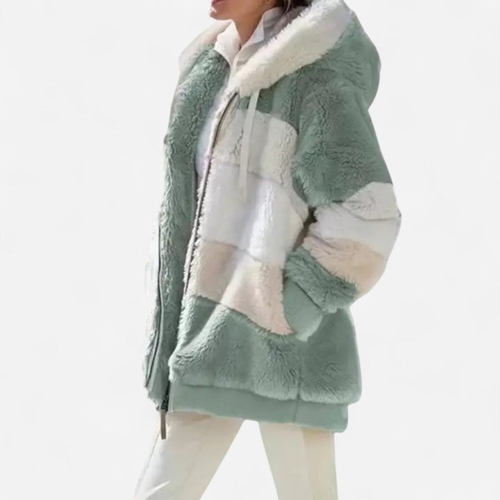 Tyrella | Elegante Fleece-Strickjacke für Damen