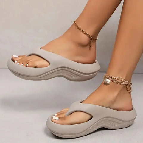 Pevina | Bequeme Plateau-Sommerslipper Damen