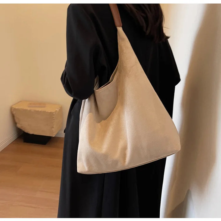 Rome | Elegante Wildleder-Umhängetasche
