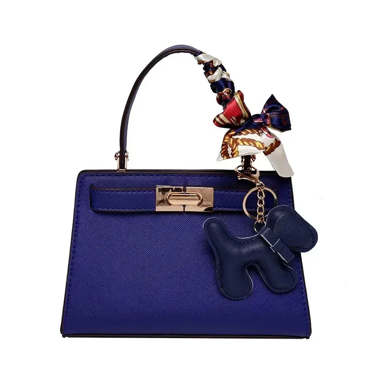 Kisangan | Strukturiertes Mini-Handbag mit Charme