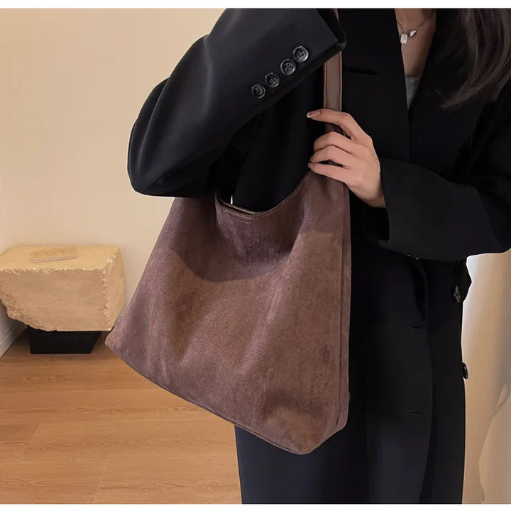 Rome | Elegante Wildleder-Umhängetasche