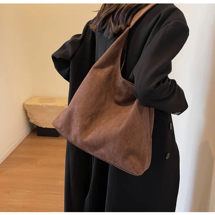 Rome | Elegante Wildleder-Umhängetasche