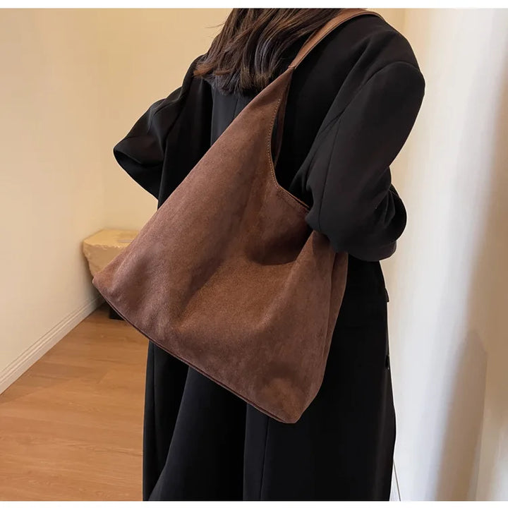 Rome | Elegante Wildleder-Umhängetasche
