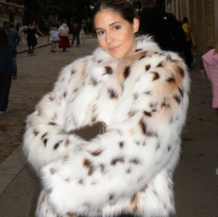 Arna | Leopardenfell-Mantel