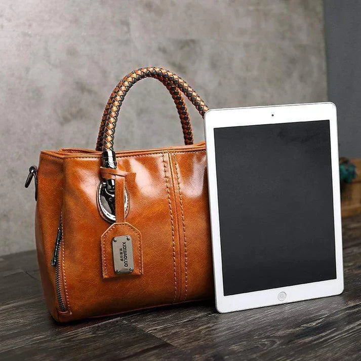 Hamamatsu | Klassische Ledertasche mit Flechtdetails