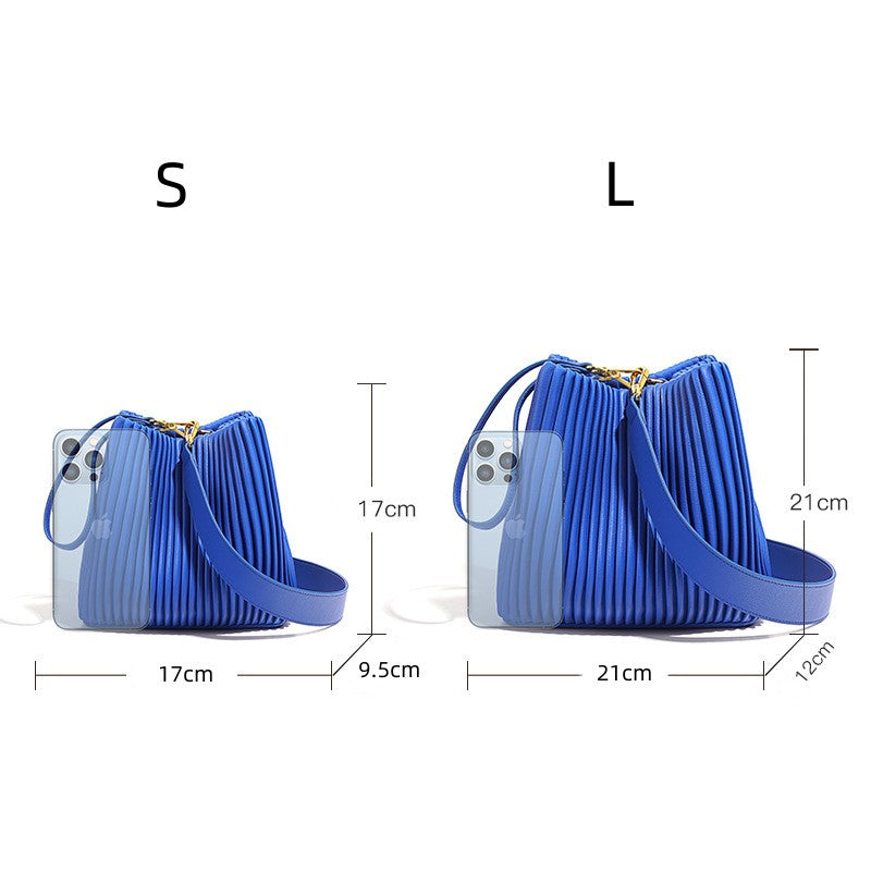 Oita | Leder Bucket Bag mit Rüschen