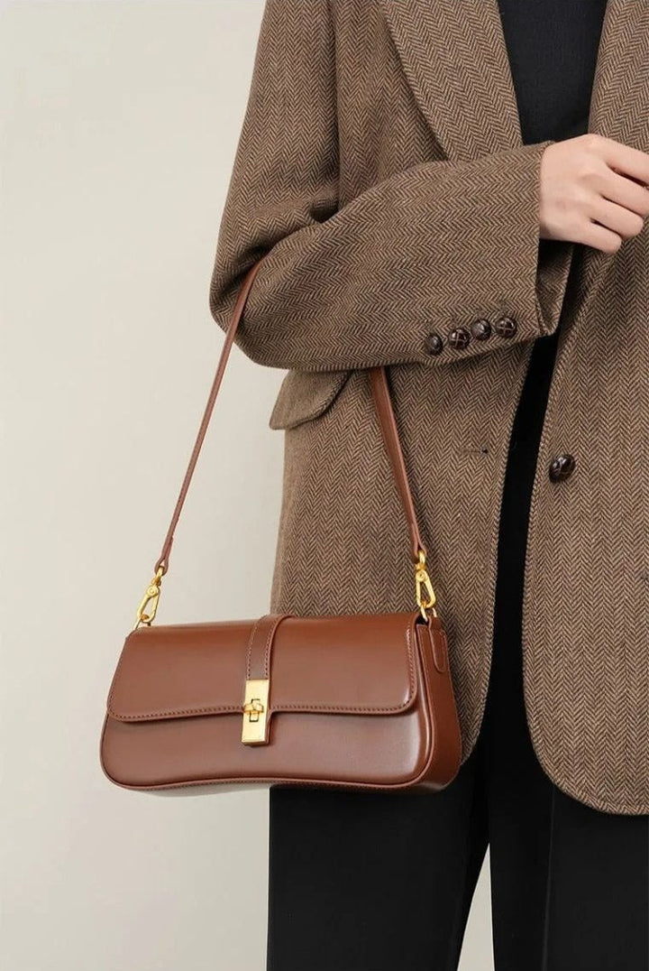Lindi | Elegante Baguette-Ledertasche mit Schloss