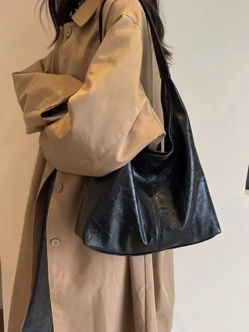 Lanzhou  | Minimal Chic Hobo Bag Leder