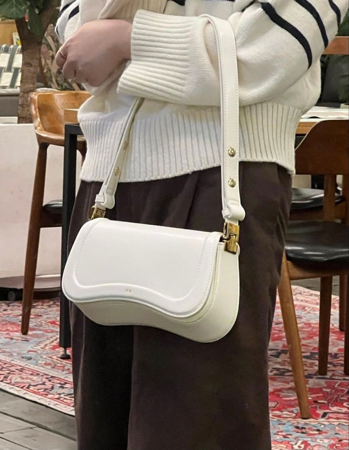 Baqubah | Minimalistische vegane Schultertasche