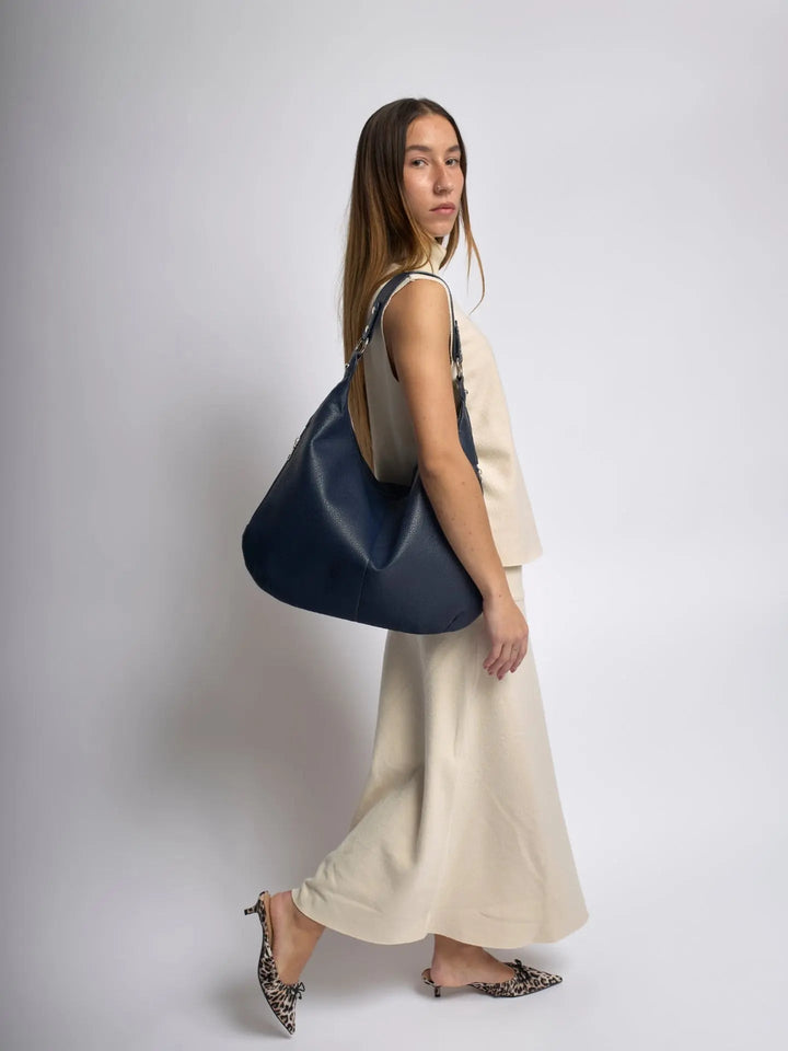 Teresina | Schlichte schwarze Leder‑Hobo‑Bag