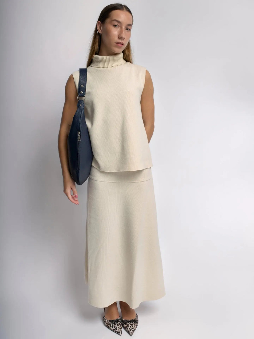 Teresina | Schlichte schwarze Leder‑Hobo‑Bag