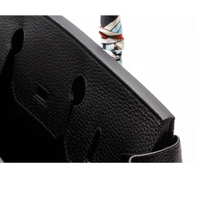 Bologna | Schwarzer strukturierter Satchel mit Scarf