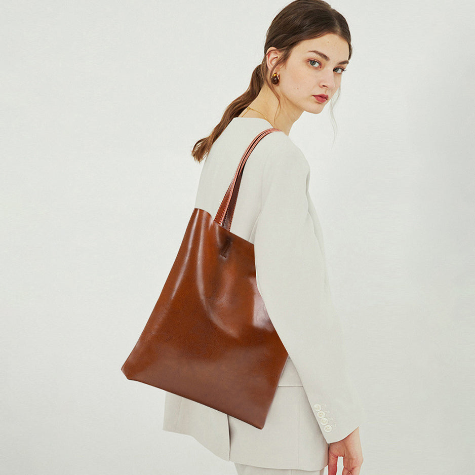 Patna | Minimalistische Leder‑Tote für Alltag