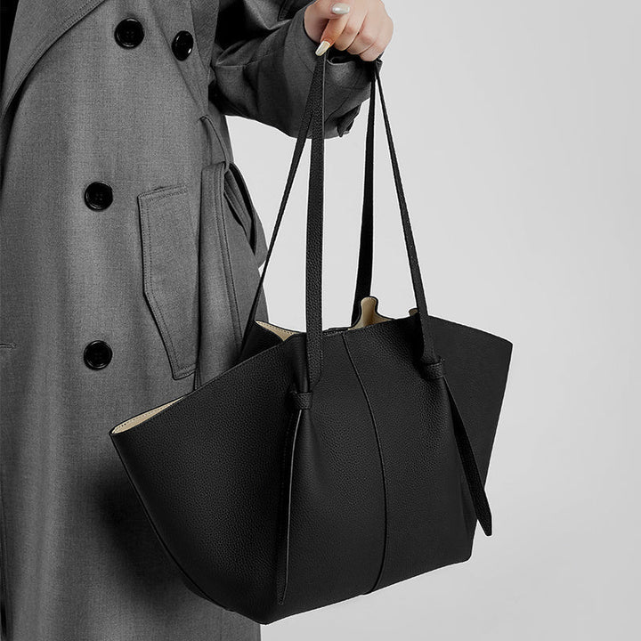 Sohar | Schwarze Leder-Tote mit Beutel