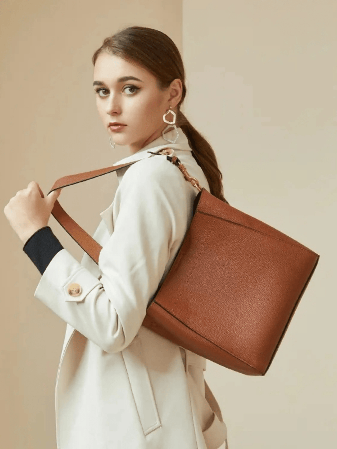Vadodara | Braune Leder Bucket‑Bag