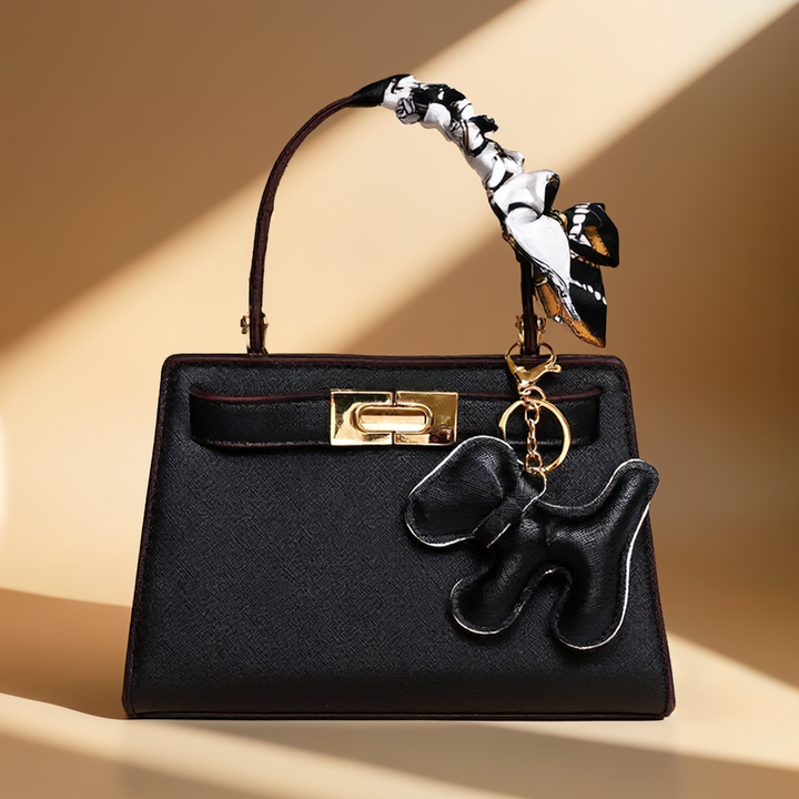 Kisangan | Strukturiertes Mini-Handbag mit Charme