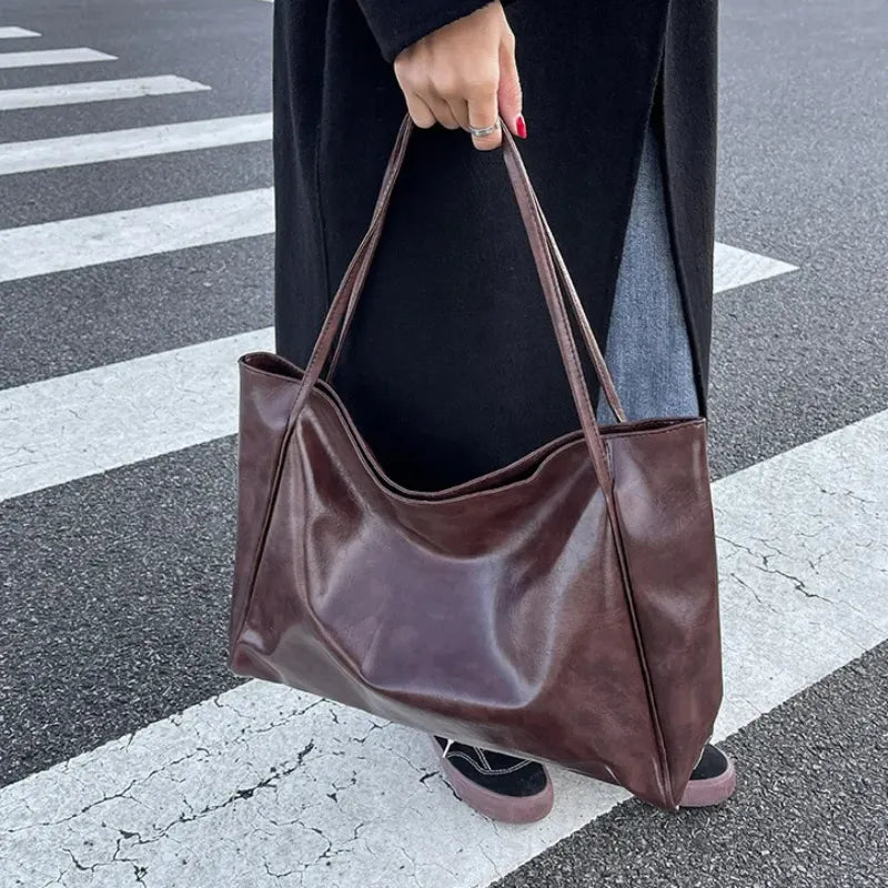 Surabaya | Rote Laptoptasche aus Kunstleder