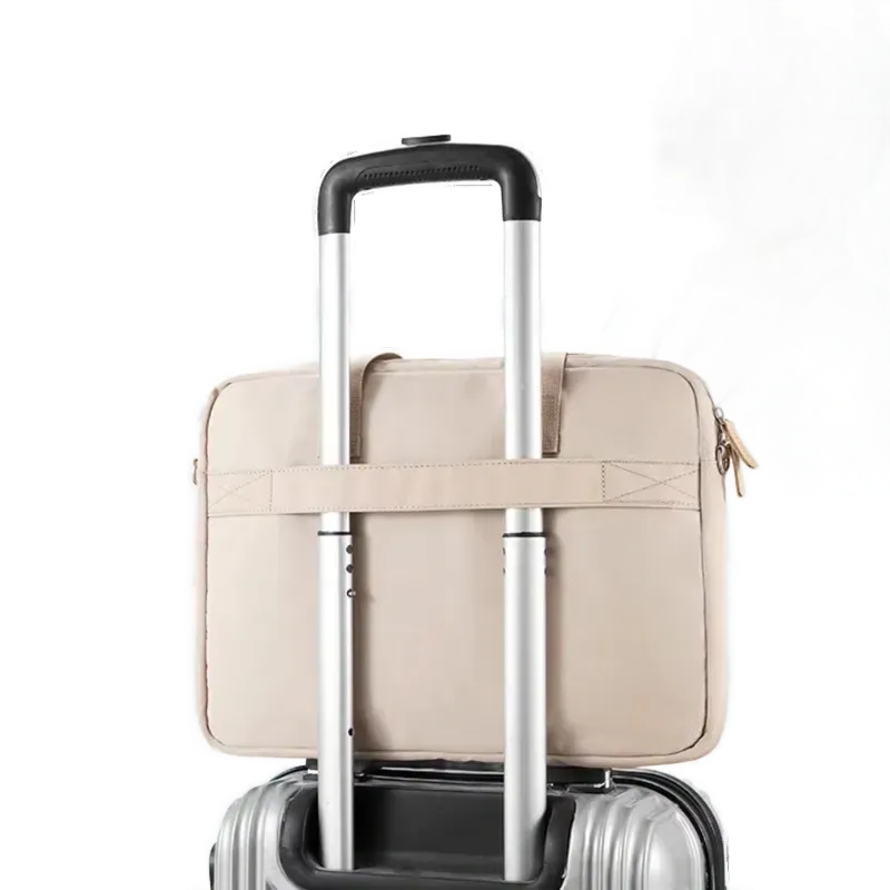 Dakar | Elegante Laptop-Tasche mit Schulterriemen