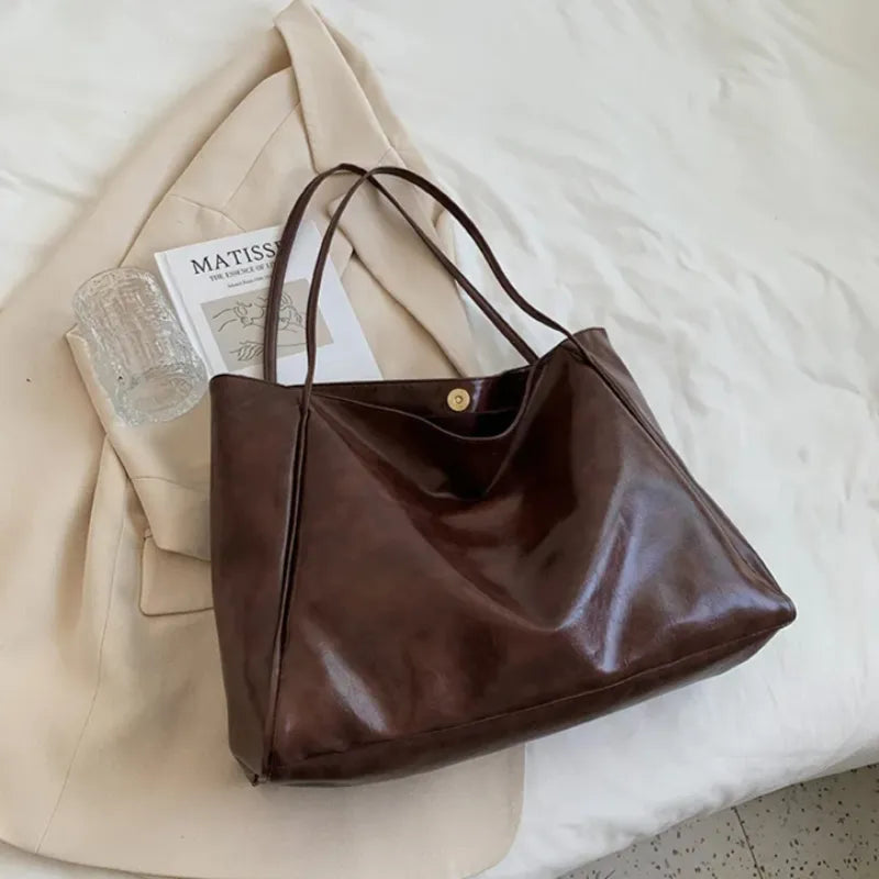 Surabaya | Rote Laptoptasche aus Kunstleder