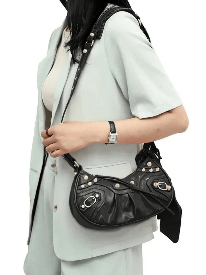 Segovia | Studded Shoulder Bag mit Mini‑Pouch